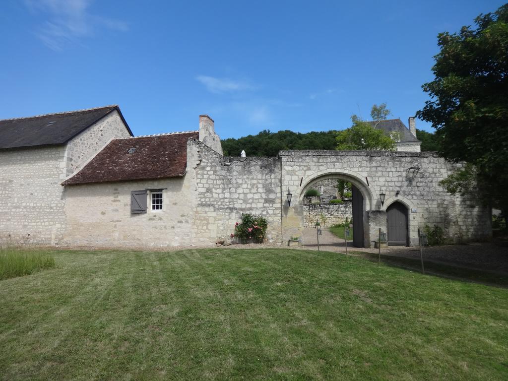 Domaine De Givre Bed & Breakfast Chinon Exterior photo
