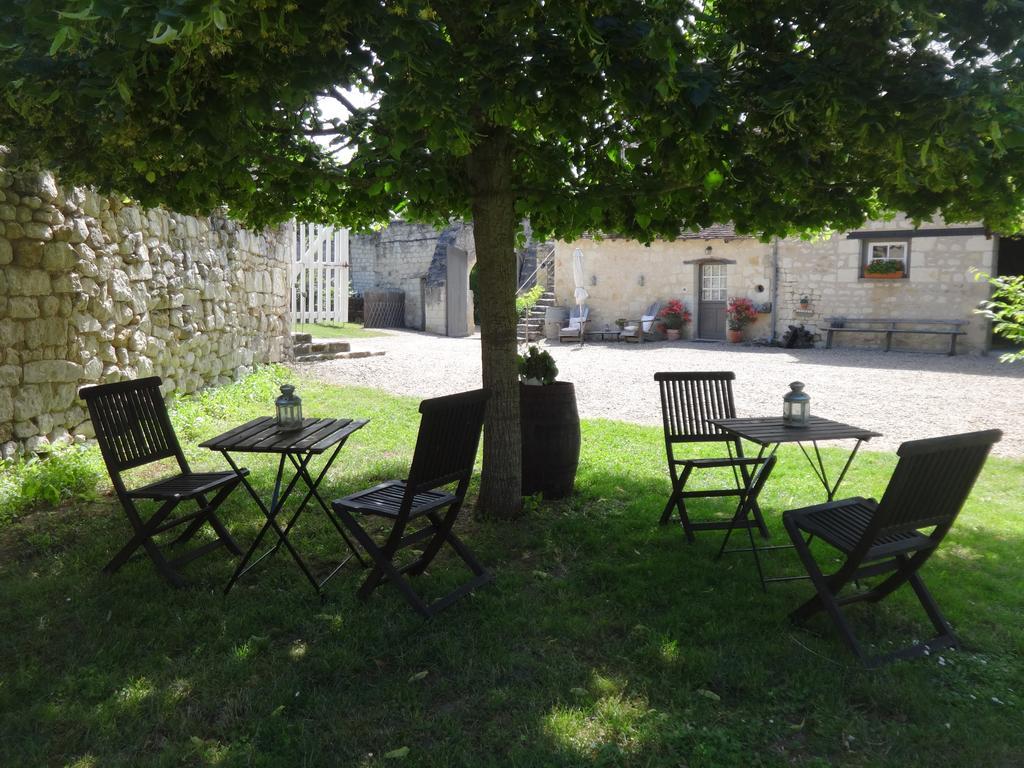 Domaine De Givre Bed & Breakfast Chinon Exterior photo